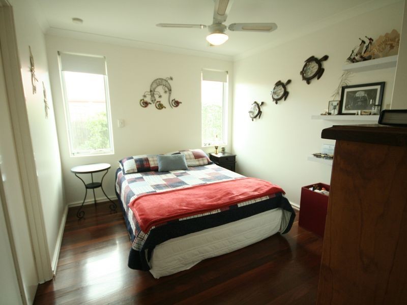 5 Castaway Cove, Halls Head WA 6210