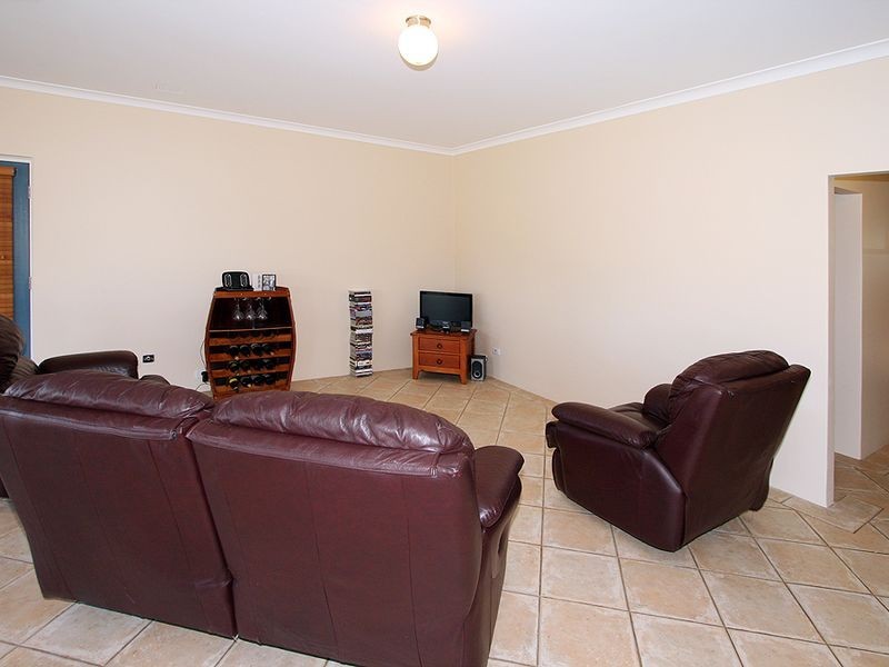 7 Rose Street, Halls Head WA 6210