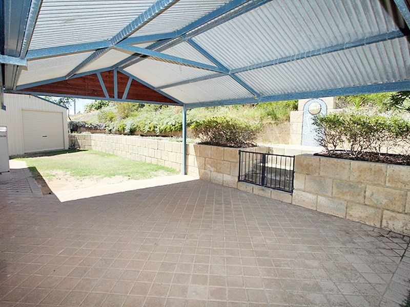7 Rose Street, Halls Head WA 6210