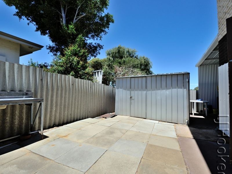6 Carina Circle, Halls Head WA 6210