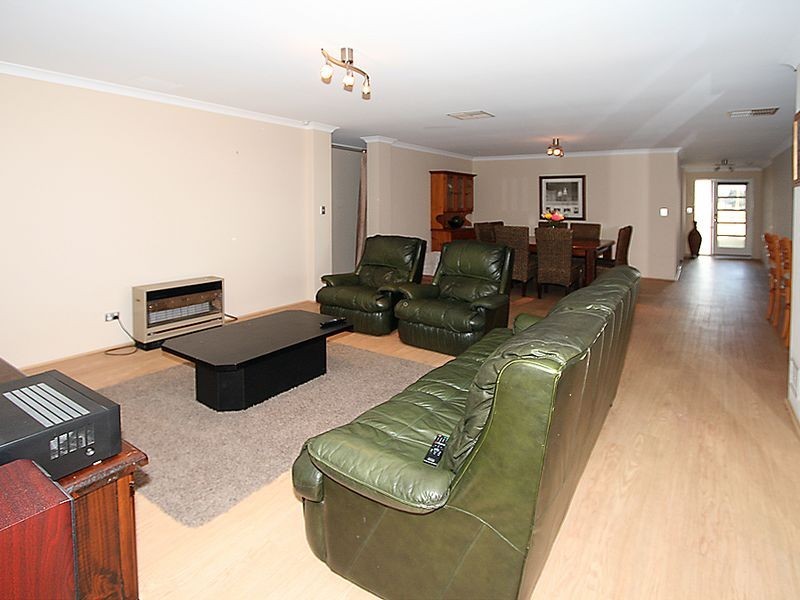 73 Seascapes Boulevard, Halls Head WA 6210
