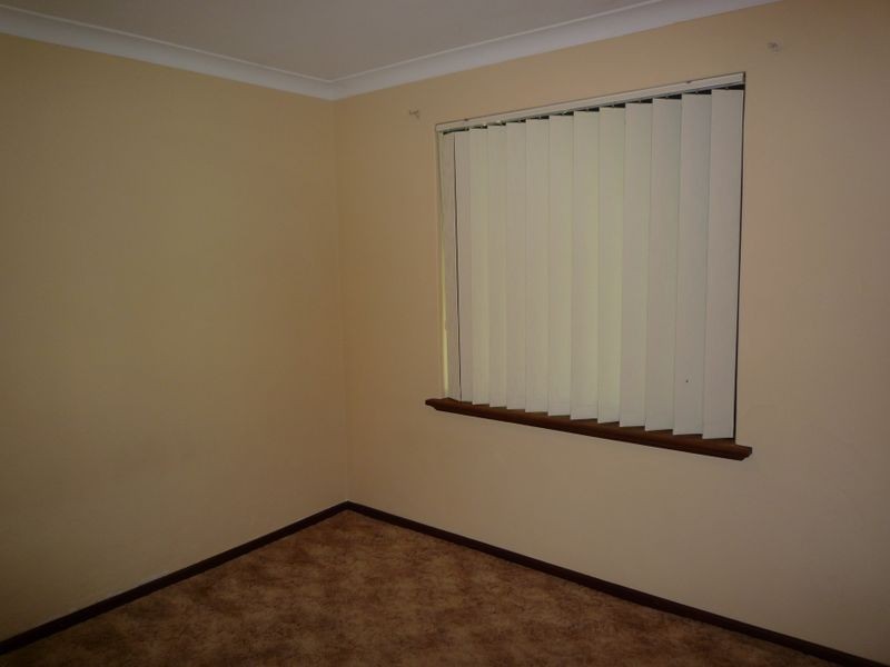 31 Blythwood Street, Dudley Park WA 6210