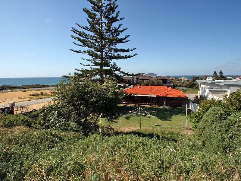 9/35A Halls Head Parade, Halls Head WA 6210