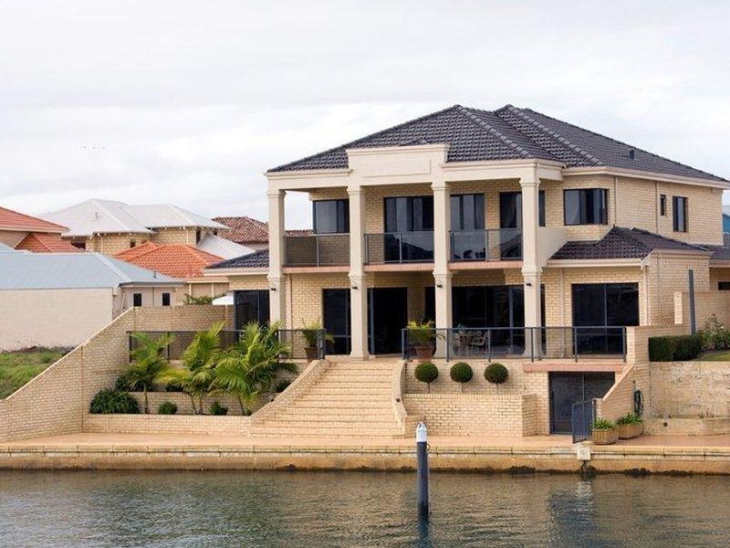 60 Aztec Island Retreat, Halls Head WA 6210