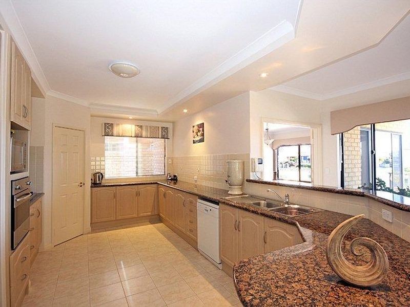 60 Aztec Island Retreat, Halls Head WA 6210