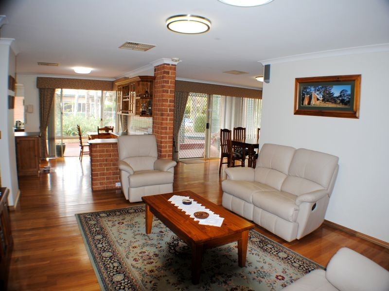 27 & 29 Inverness Drive, Meadow Springs WA 6210