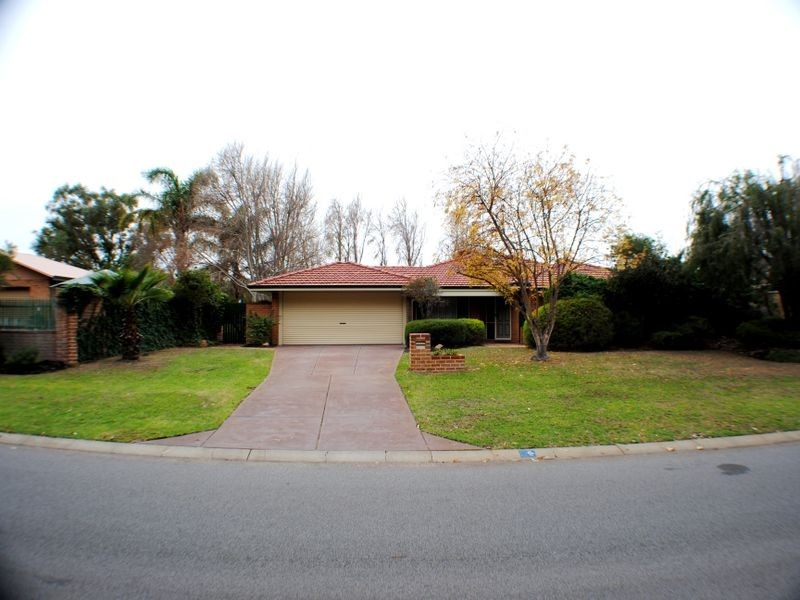 27 & 29 Inverness Drive, Meadow Springs WA 6210