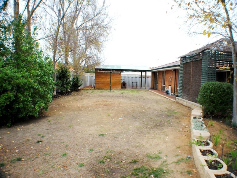 27 & 29 Inverness Drive, Meadow Springs WA 6210