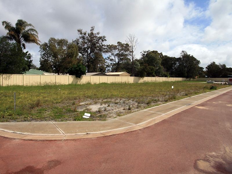 8/70 Rodereda Crescent, Ravenswood WA 6208