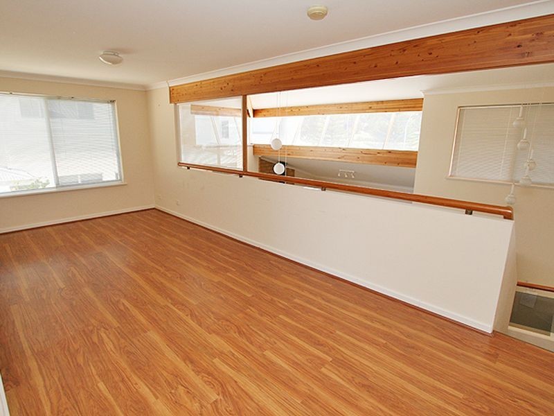 5 Baruna Court, Halls Head WA 6210