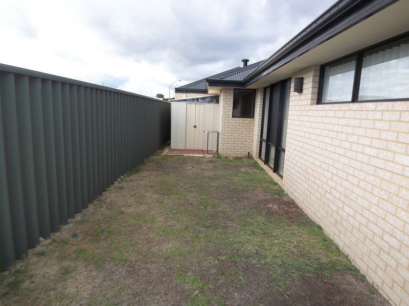 5 Impressions Way, Singleton WA 6175