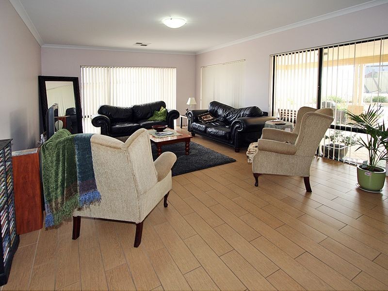 3 Petit Loop, Dudley Park WA 6210