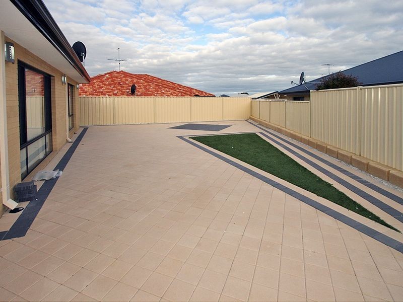 3 Petit Loop, Dudley Park WA 6210