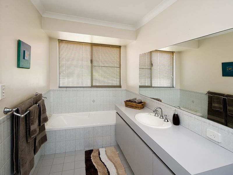 31 Tennyson Avenue, Halls Head WA 6210