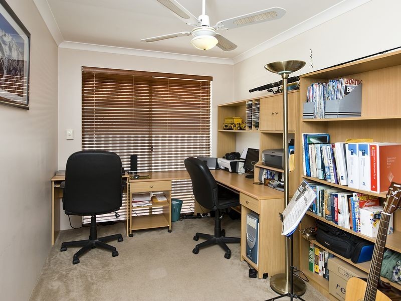 31 Tennyson Avenue, Halls Head WA 6210