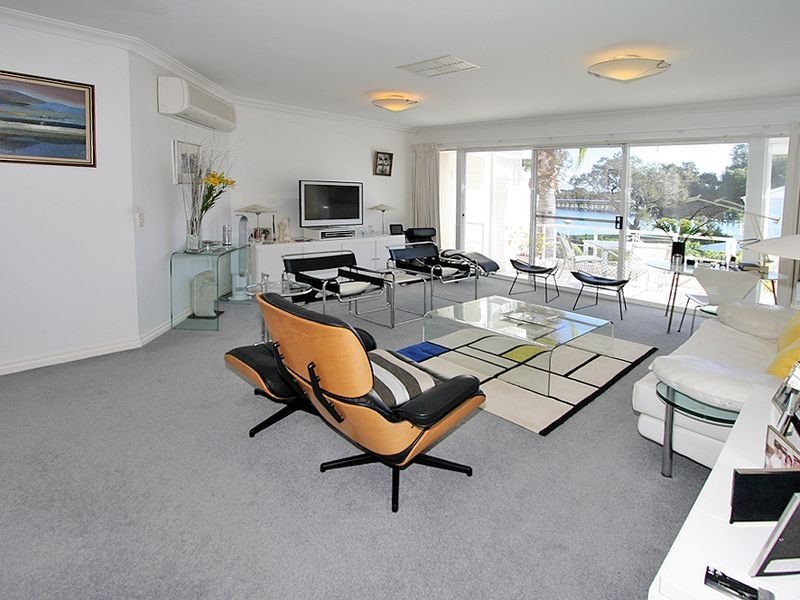 10/3 Leslie Street, Dudley Park WA 6210