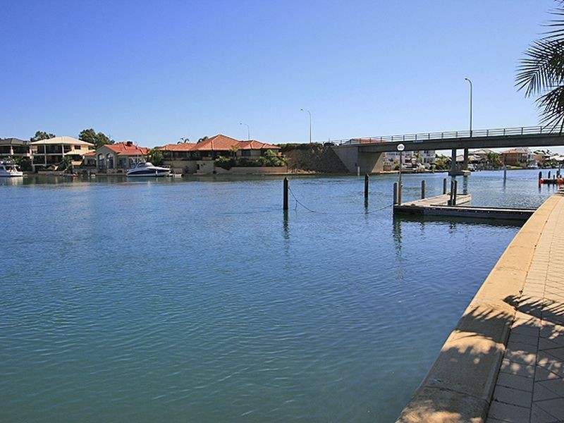 14 Genevieve Court, Halls Head WA 6210