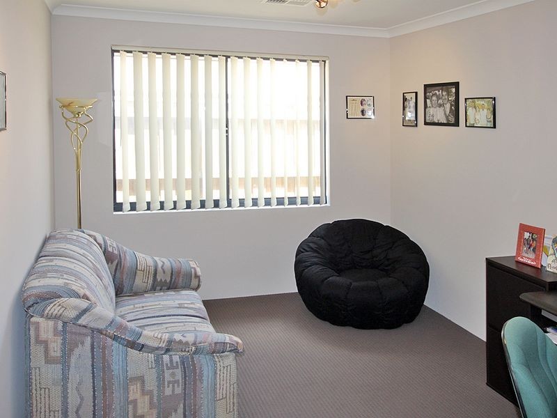 14 Splendens Turn, Halls Head WA 6210