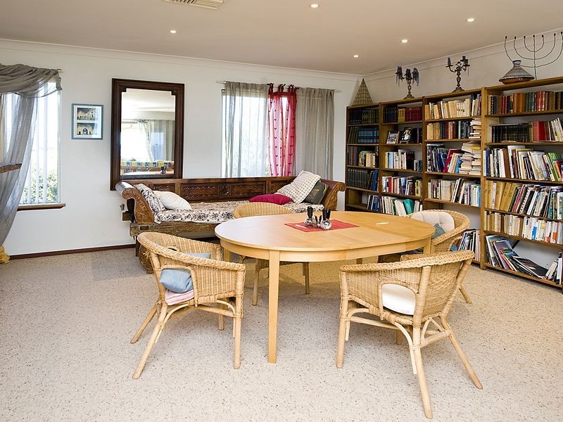 180 Ormsby Terrace, Silver Sands WA 6210