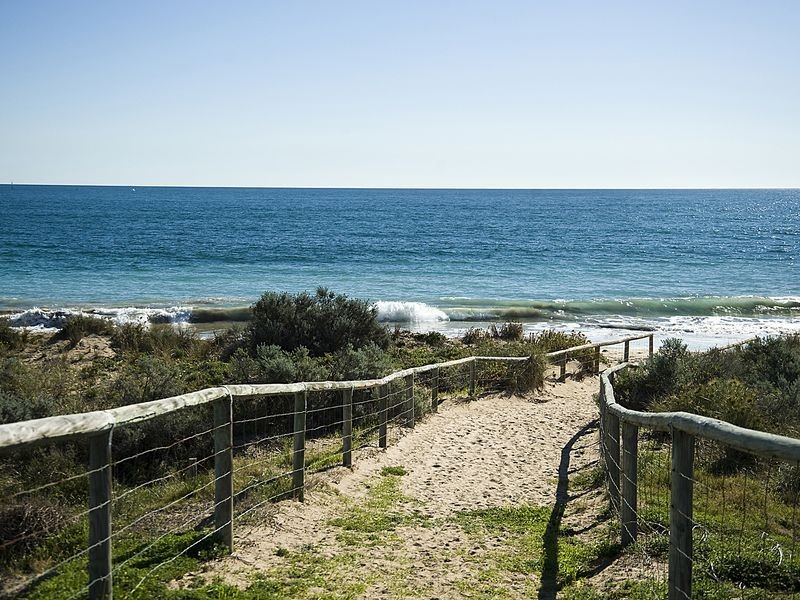 180 Ormsby Terrace, Silver Sands WA 6210