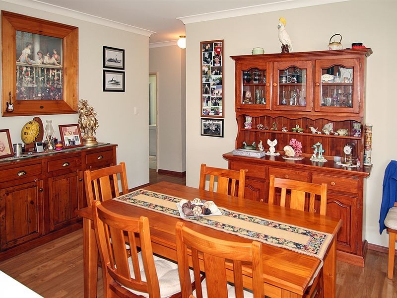 2/5 Oversby Street, Halls Head WA 6210