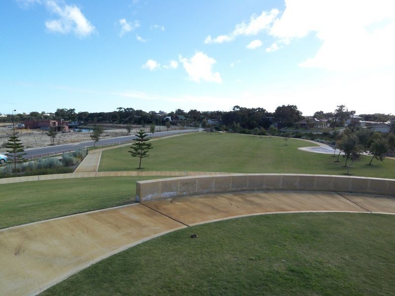 22 Bluemanna Drive, Wannanup WA 6210