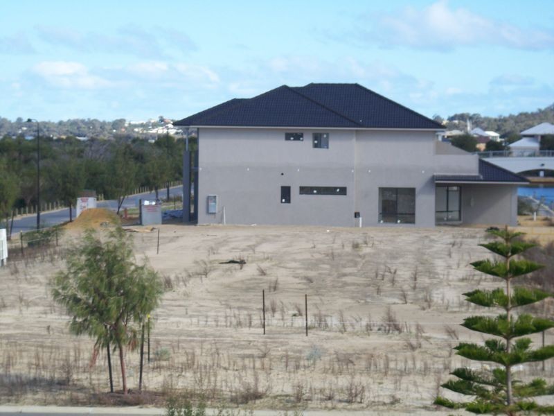 22 Bluemanna Drive, Wannanup WA 6210