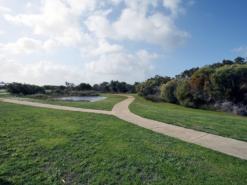 1 Georgette Court, Falcon WA 6210