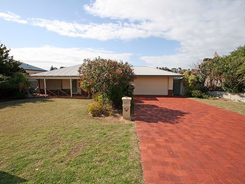 52 Portmarnock Circle, Halls Head WA 6210