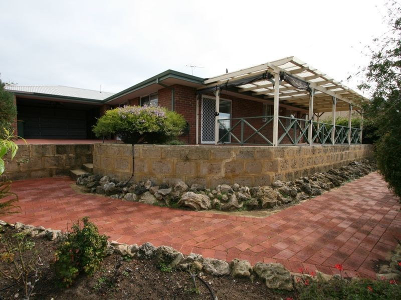 52 Portmarnock Circle, Halls Head WA 6210