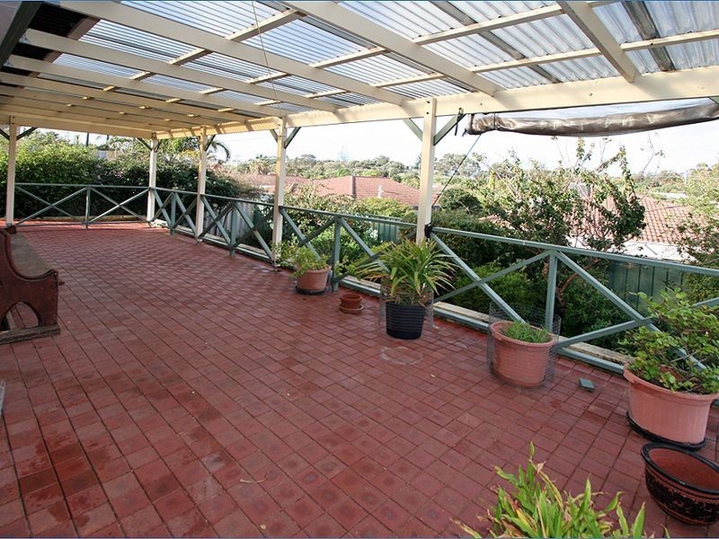 52 Portmarnock Circle, Halls Head WA 6210