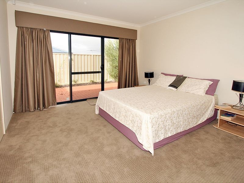 20B Murray Crescent, Halls Head WA 6210