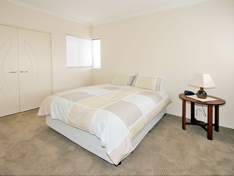 20B Murray Crescent, Halls Head WA 6210