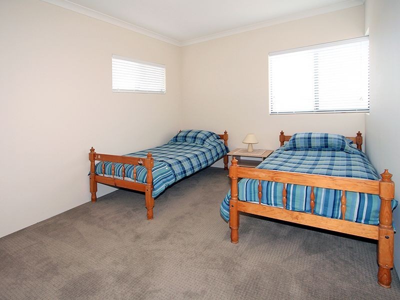 20B Murray Crescent, Halls Head WA 6210