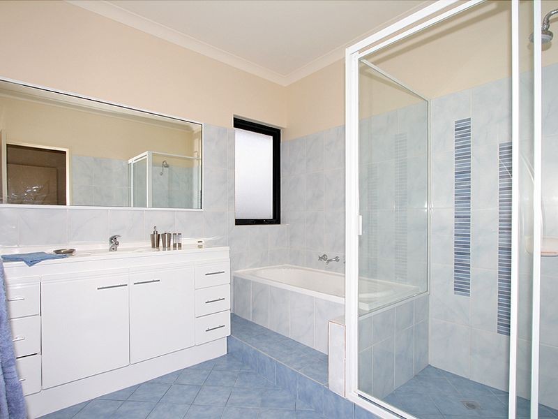 20B Murray Crescent, Halls Head WA 6210