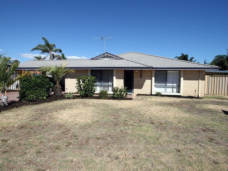 1 Rosebud Place, Halls Head WA 6210