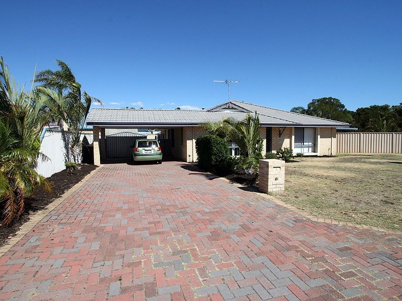 1 Rosebud Place, Halls Head WA 6210