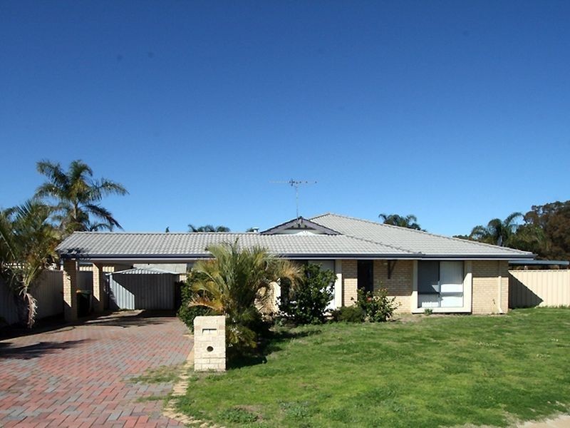 1 Rosebud Place, Halls Head WA 6210