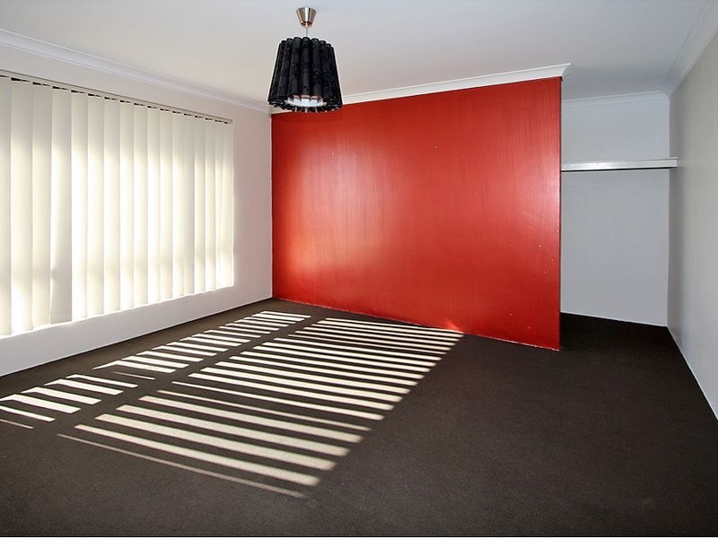 37 Lascelles Circus, Lakelands WA 6180