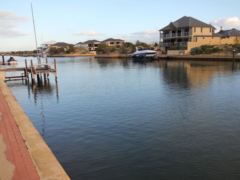 86 Sandpiper Island Retreat, Wannanup WA 6210