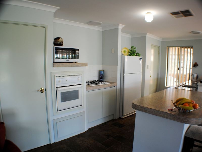 5 Castleward Place, Erskine WA 6210