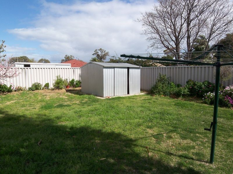 25 Casula Avenue, Coodanup WA 6210