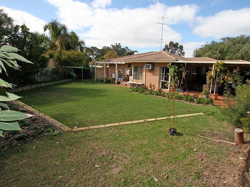 7 Briar Court, Greenfields WA 6210