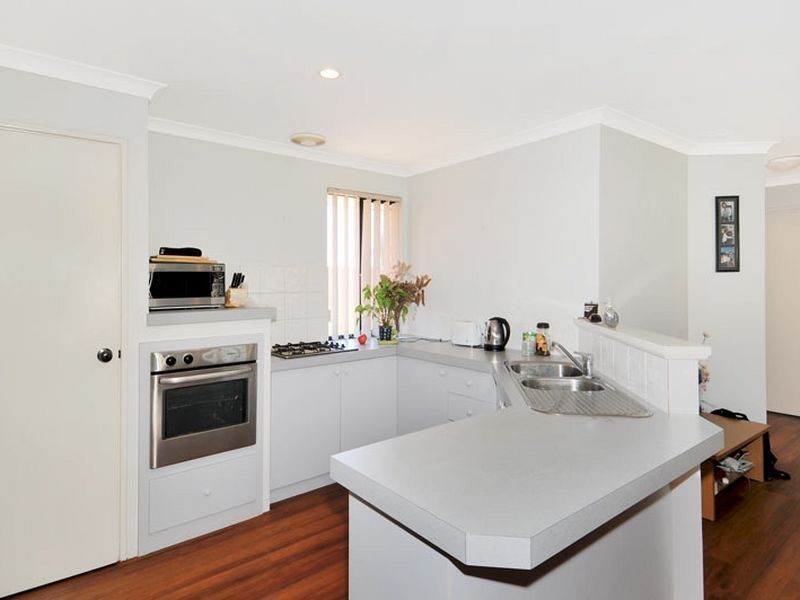 2B Coral Court, Halls Head WA 6210