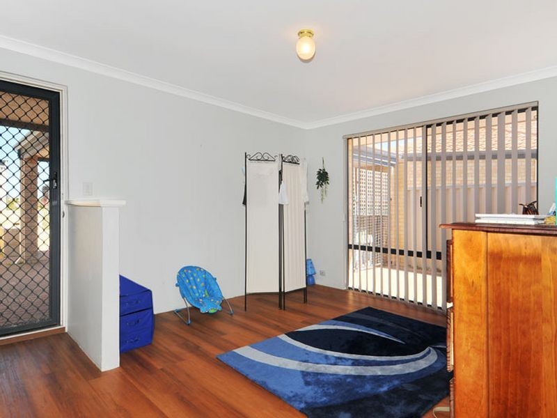 2B Coral Court, Halls Head WA 6210