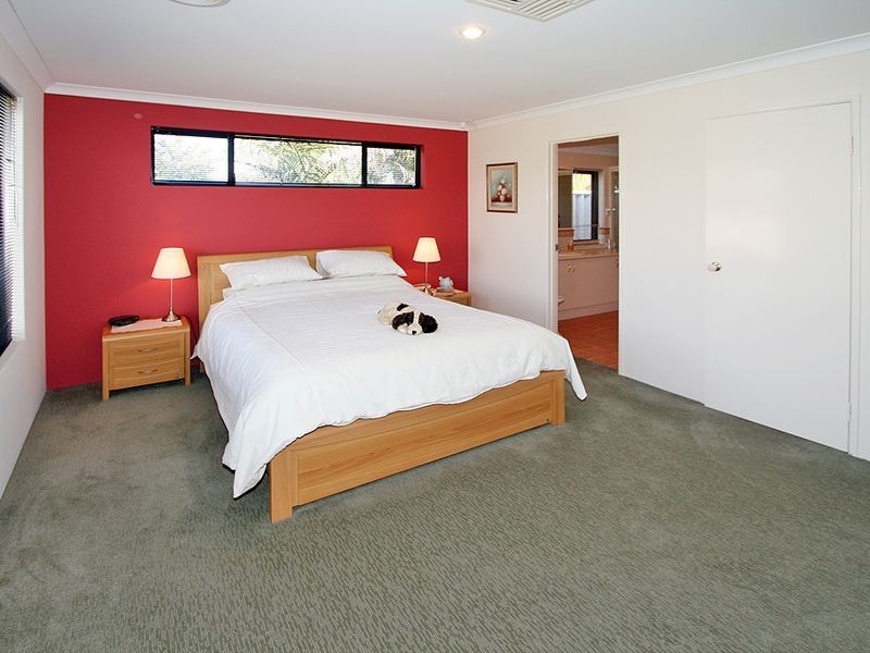 84 Willoughbridge Crescent, Erskine WA 6210