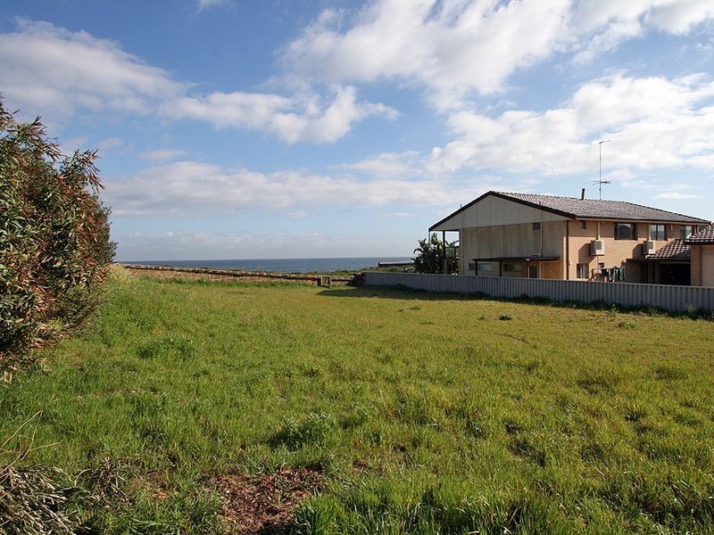 4 Neptune Place, Halls Head WA 6210