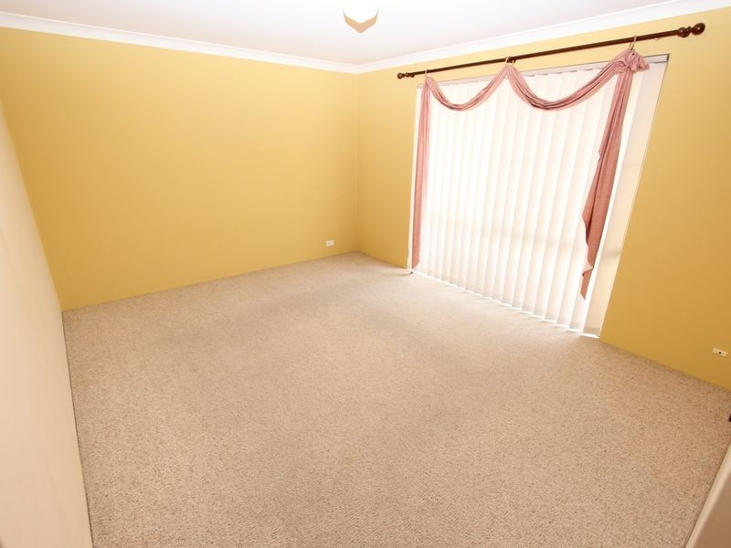 1 Seaton Close, Halls Head WA 6210