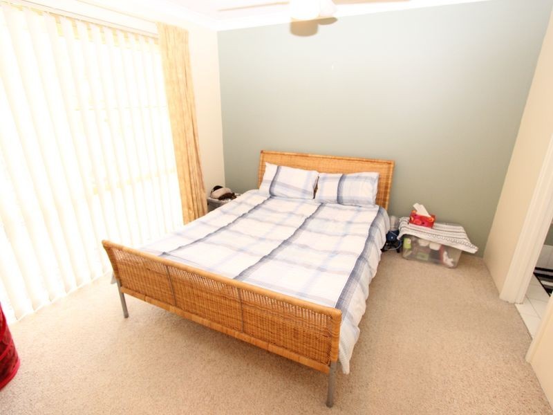 1 Seaton Close, Halls Head WA 6210