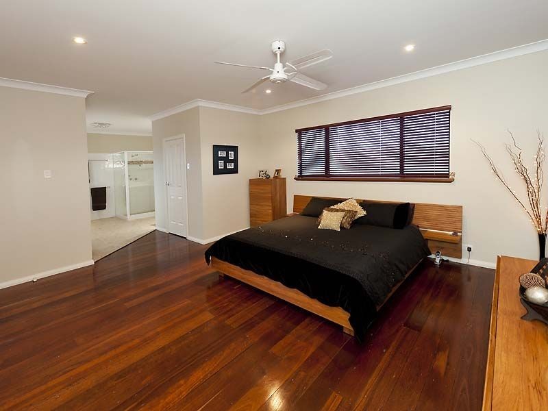 11 Charlotte Court, Madora Bay WA 6210